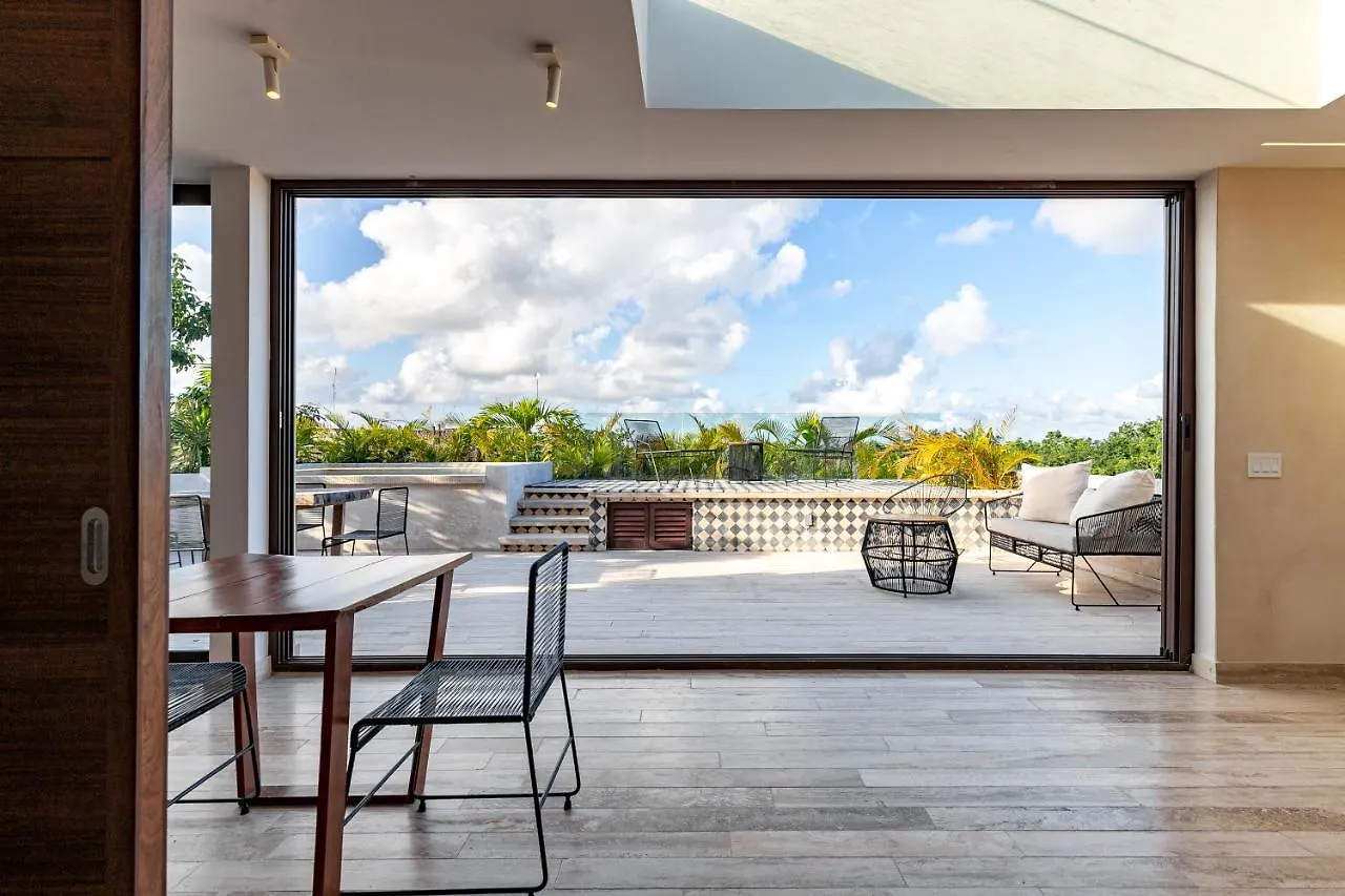 407 Stunning Penthouse Apartment For 2 Тулум 0*,